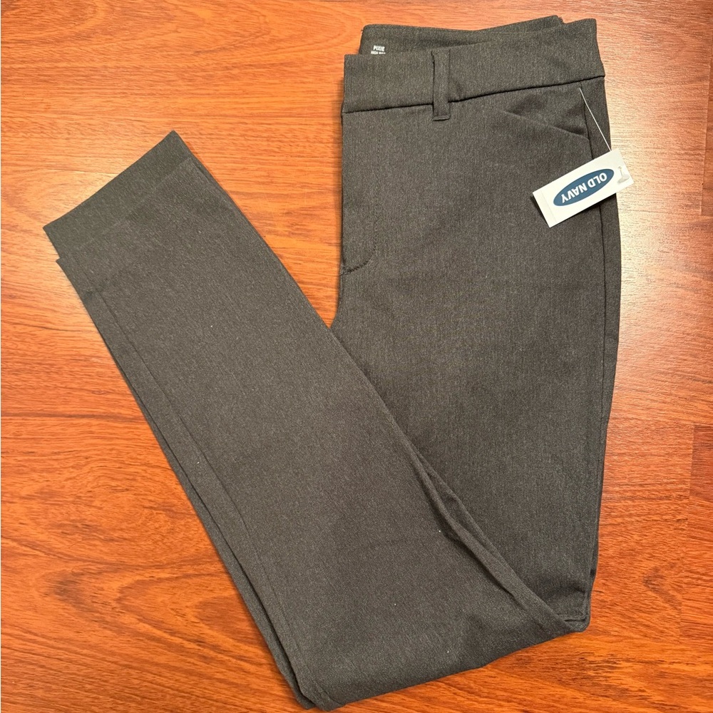 NWT Old Navy Pixie High Rise Pants - Size 4